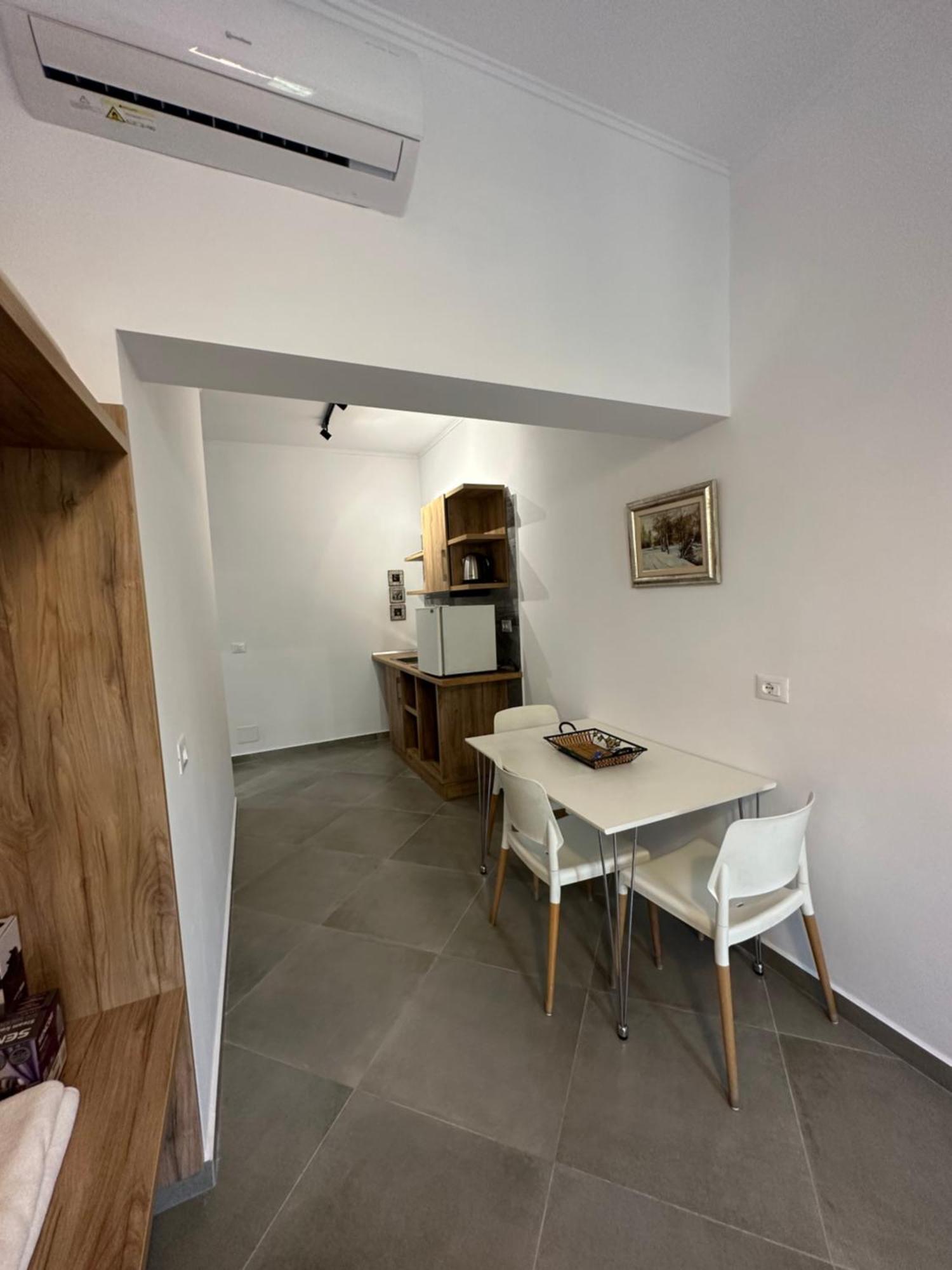 Central Comfort Suites Τίρανα Εξωτερικό φωτογραφία
