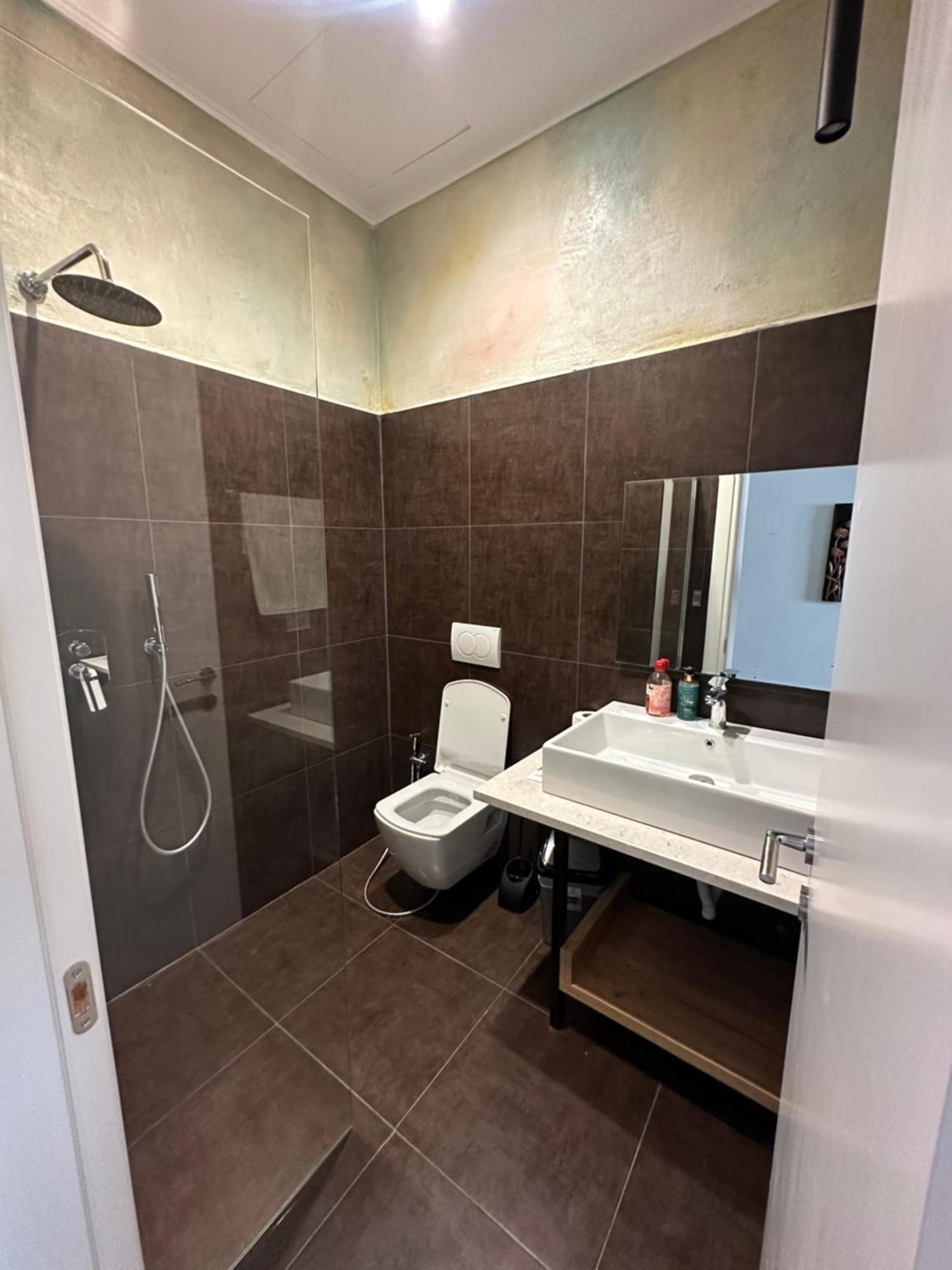 Central Comfort Suites Τίρανα Εξωτερικό φωτογραφία