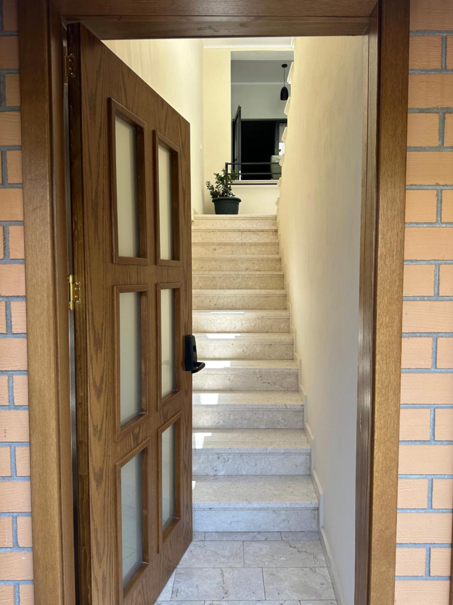 Central Comfort Suites Τίρανα Εξωτερικό φωτογραφία