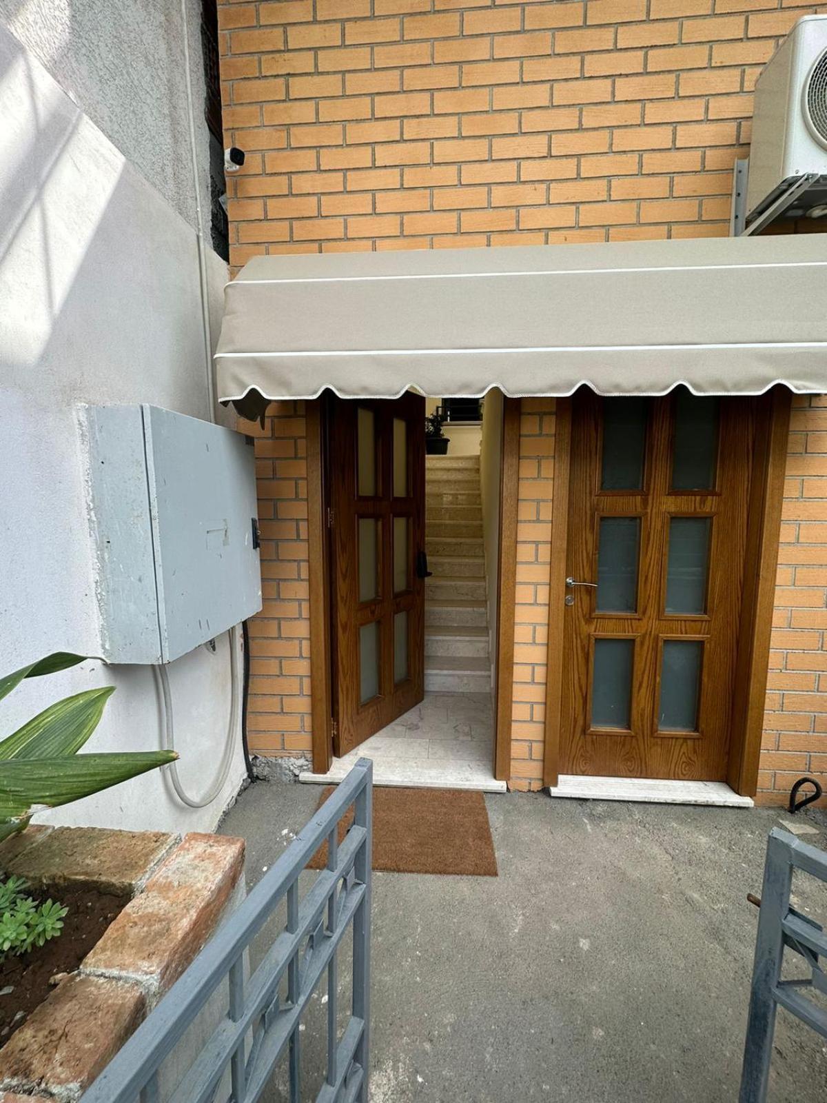 Central Comfort Suites Τίρανα Εξωτερικό φωτογραφία